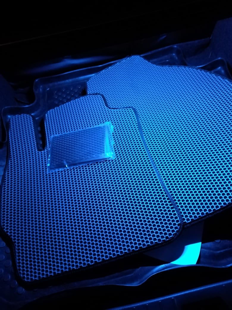 Салонный фильтр и москитная сетка — Lada 4x4 3D, 1,7 л, 2011 года ...