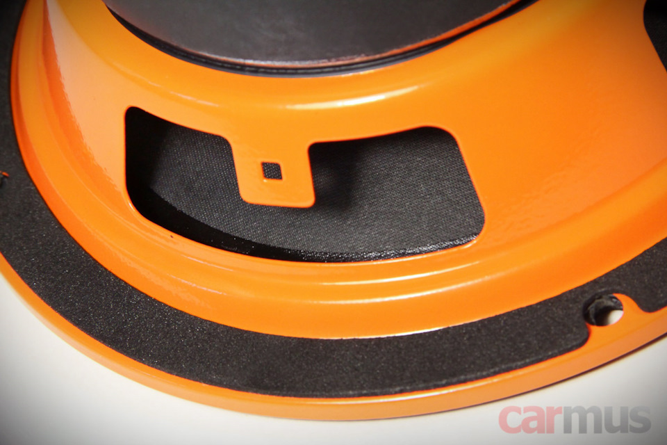 Jbl 165 мм динамики в машину