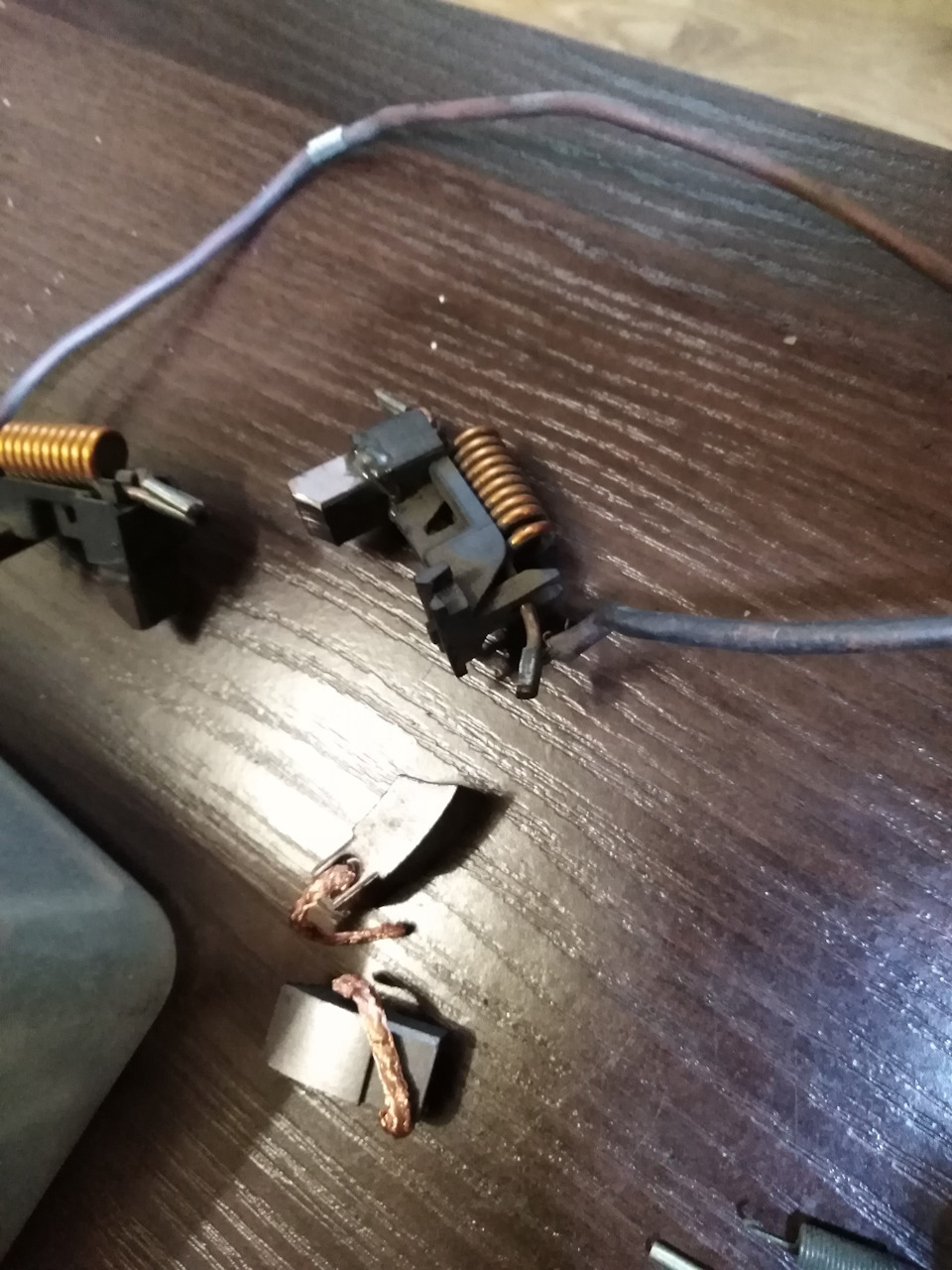 Остатки инстала. — Opel Astra H GTC, 1,8 л, 2010 года | автозвук | DRIVE2