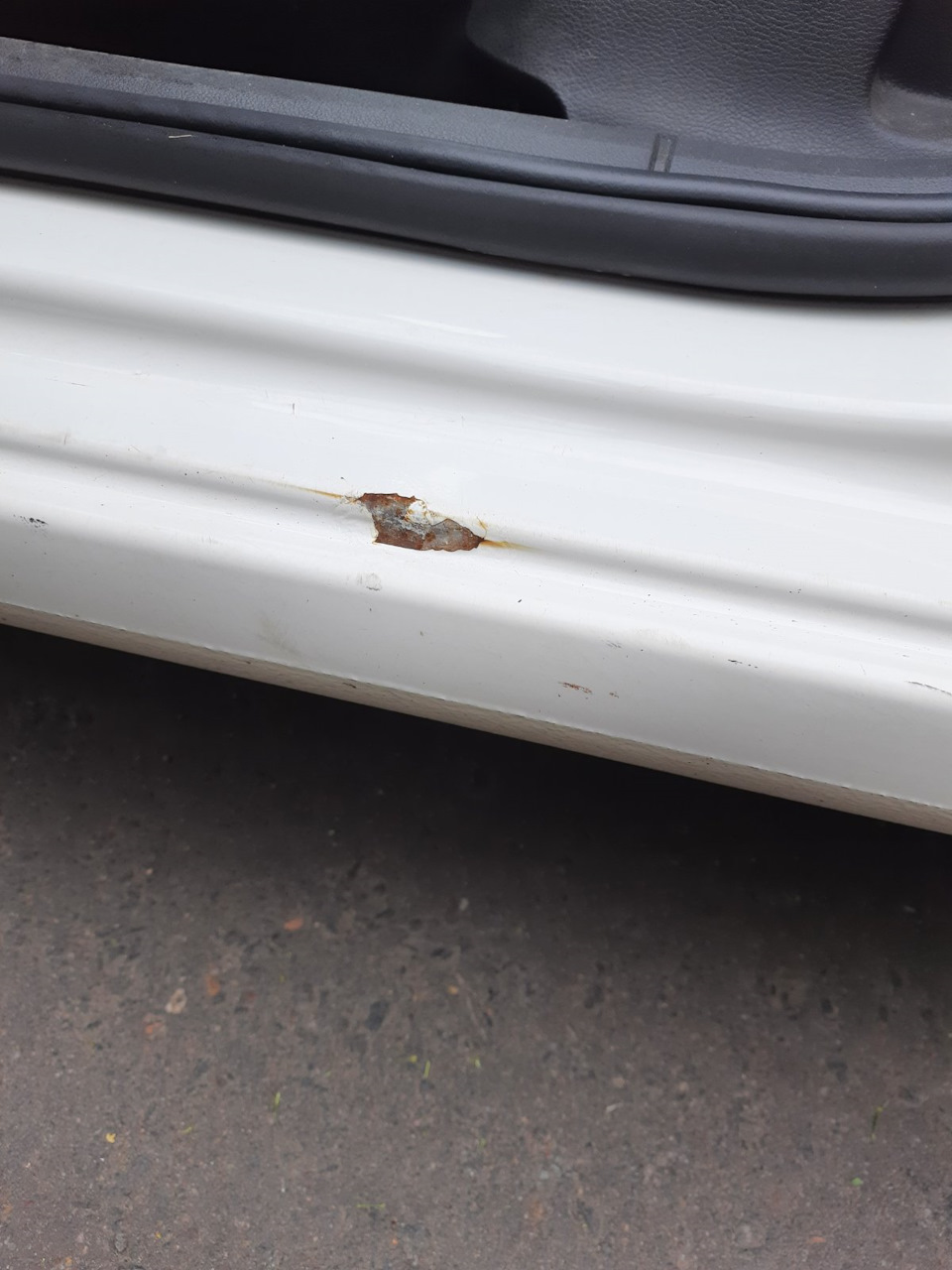 Удаление скола на пороге — Skoda Octavia A7 Mk3, 1,6 л, 2014 года ...