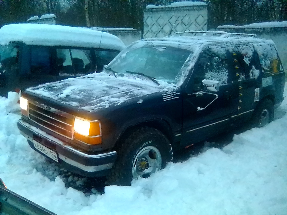 Фото в бортжурнале Ford Explorer (1G)