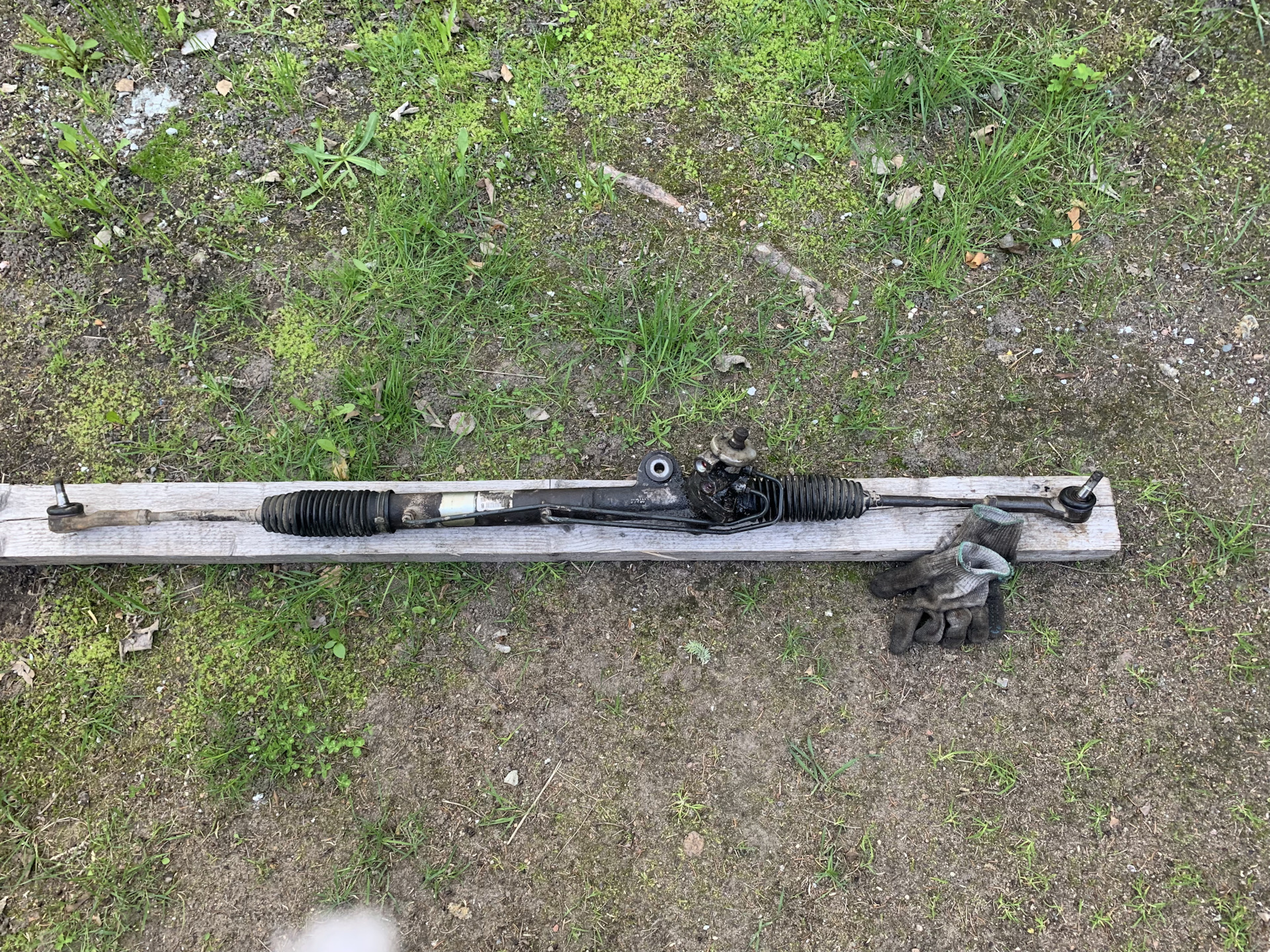 Замена верхнего сальника рулевой рейки — Nissan Almera II (N16), 1,8 л ...
