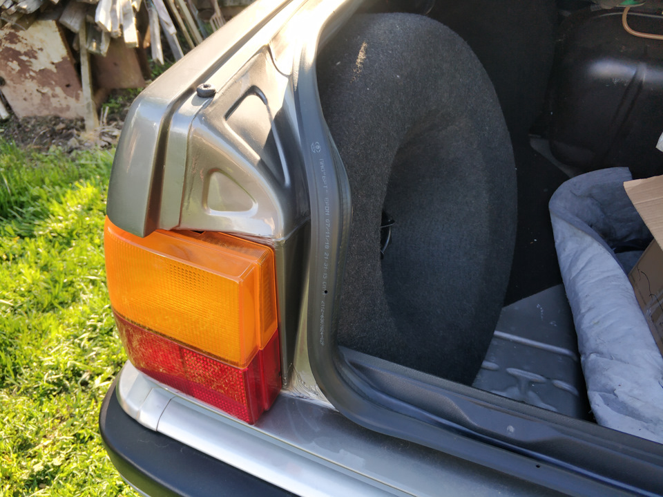 Купил чехол запаски от 90 В3 — Audi 90 (B2), 2,2 л, 1985 года ...