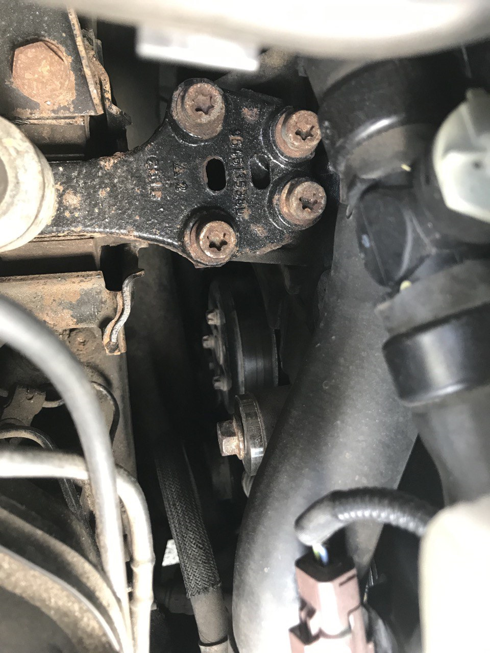 Как снять ремень навесного на 2.7 HDi? — Citroen C5 (2G), 2,7 л, 2009 ...