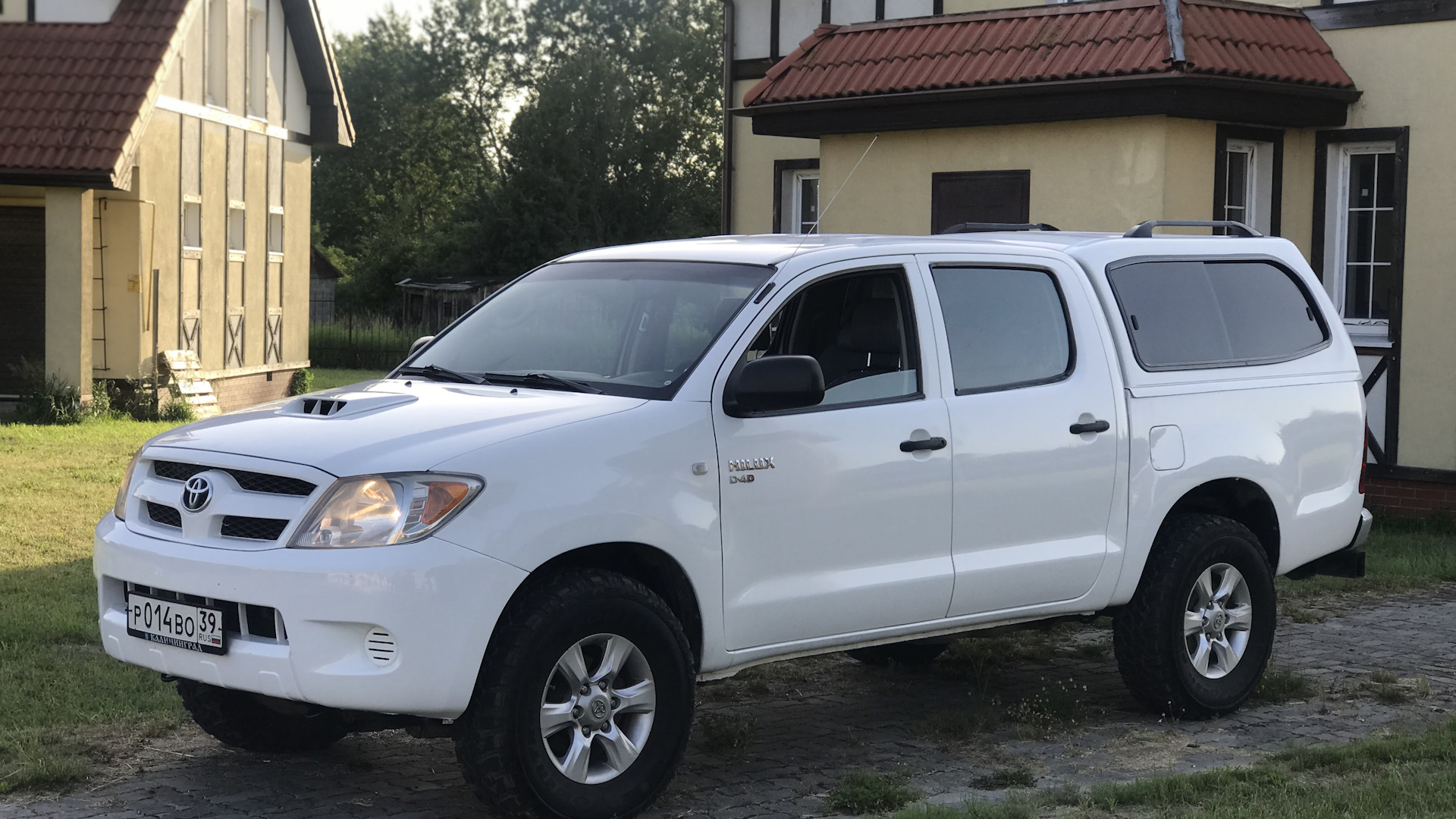 Toyota Hilux (7G) 2.5 дизельный 2007 | Toyota Hilux снежок на DRIVE2