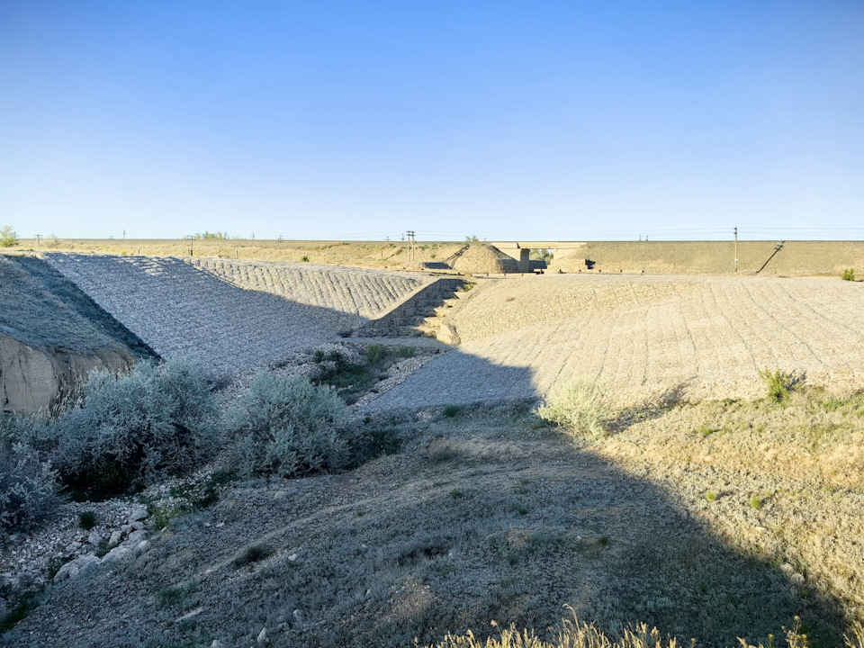 Вот так сделано чтоб не осыпалось дорожное полотно — Mitsubishi Pajero Sport (2G)