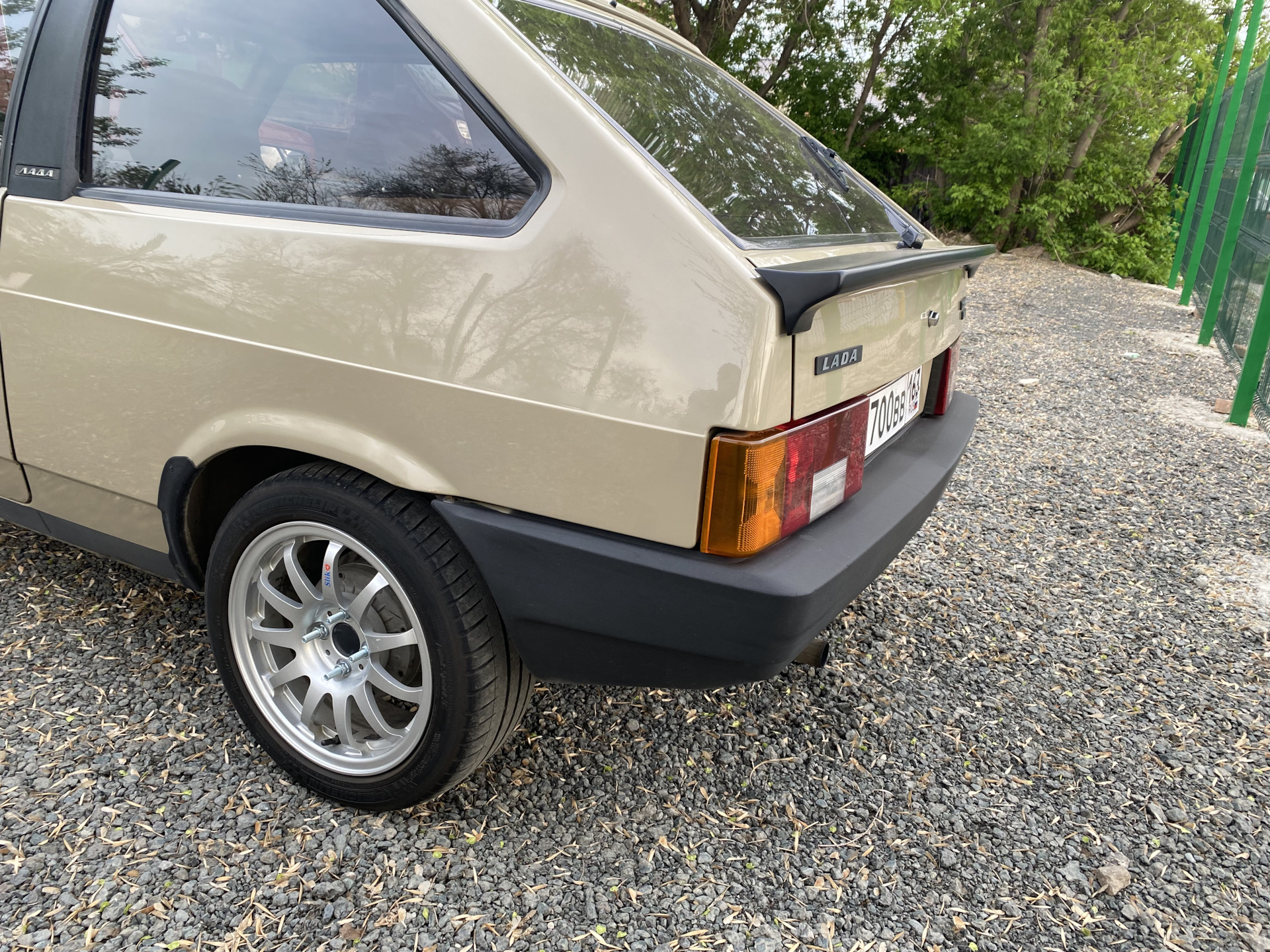 Спойлерок — Lada 2108, 1,3 л, 1987 года стайлинг DRIVE2