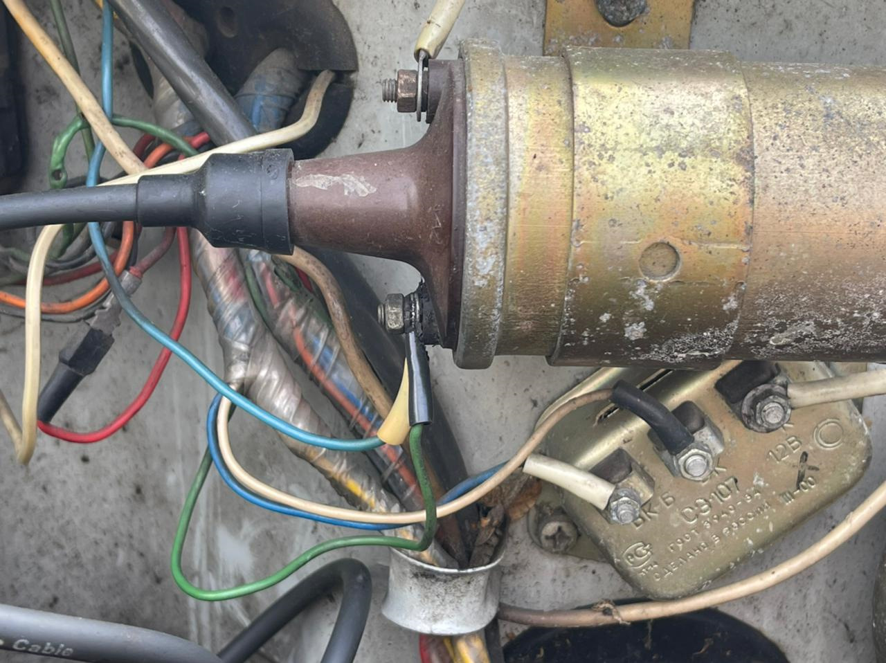 Коммутатор зажигания уаз 469. Катушка зажигания уаз 469 контактное. Бсз-54. Катушка зажигания уаз бесконтактное зажигание. Катушка зажигания уаз 469 контактное.