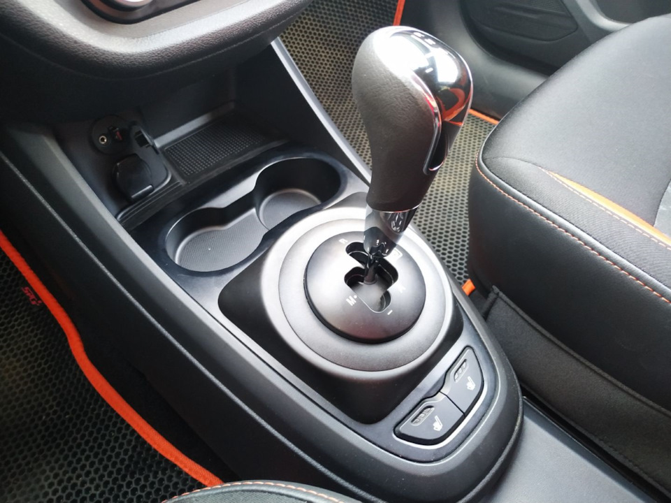 Штатная облицовка — Lada Vesta SW Cross (1G)