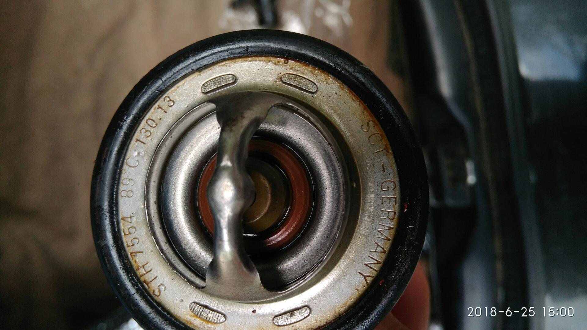 Термостат рено симбол 1. 4. 4 16. 4 8 клапанов. Термостат рено симбол 1.