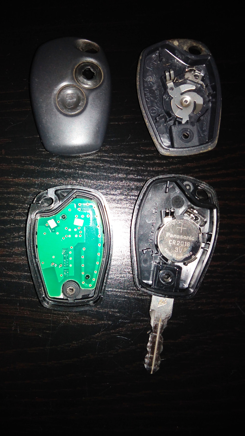 Подсветка в ключе зажигания. - Renault Duster (1G), 2 л, 2013 года тюнинг DRIVE2