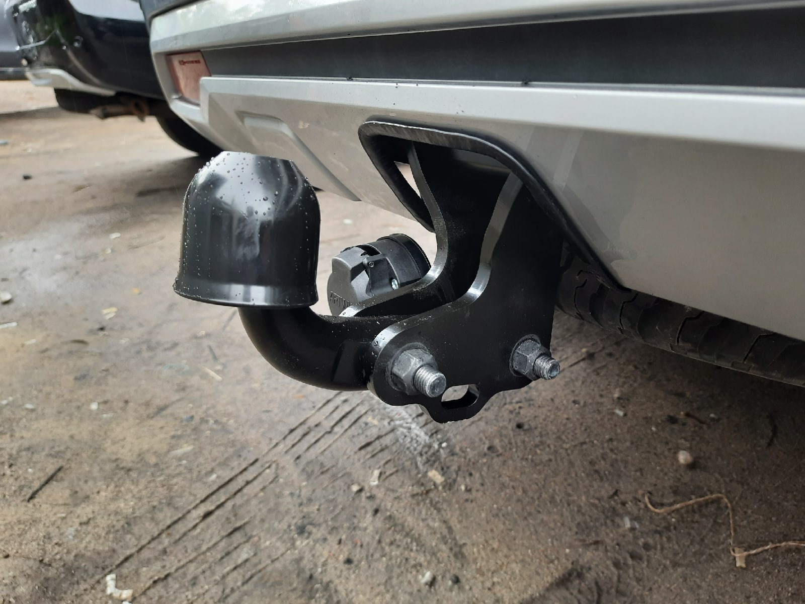 Фаркопы mitsubishi. Фаркоп Pajero Sport 3. Фаркоп Мицубиси Паджеро спорт 3. Фаркоп риф Pajero Sport 3. Фаркоп для Митсубиси Паджеро спорт tcu00117.