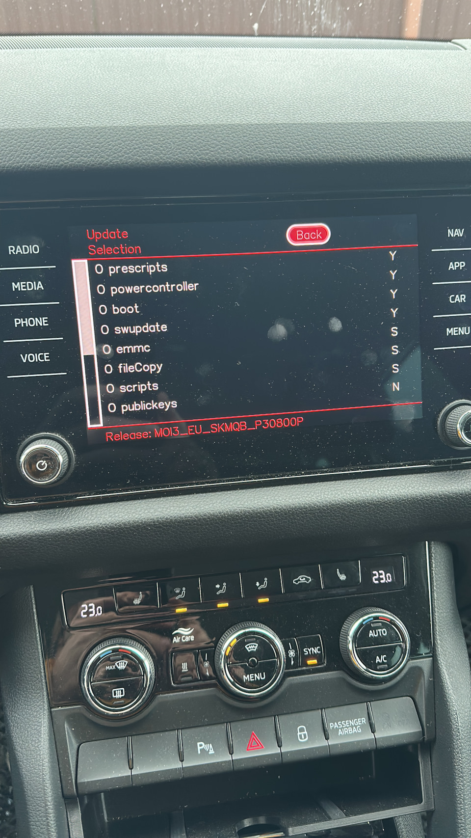 Photo from the logbook Skoda Kodiaq (1G). Found on photo: Grandstone PASSENGER