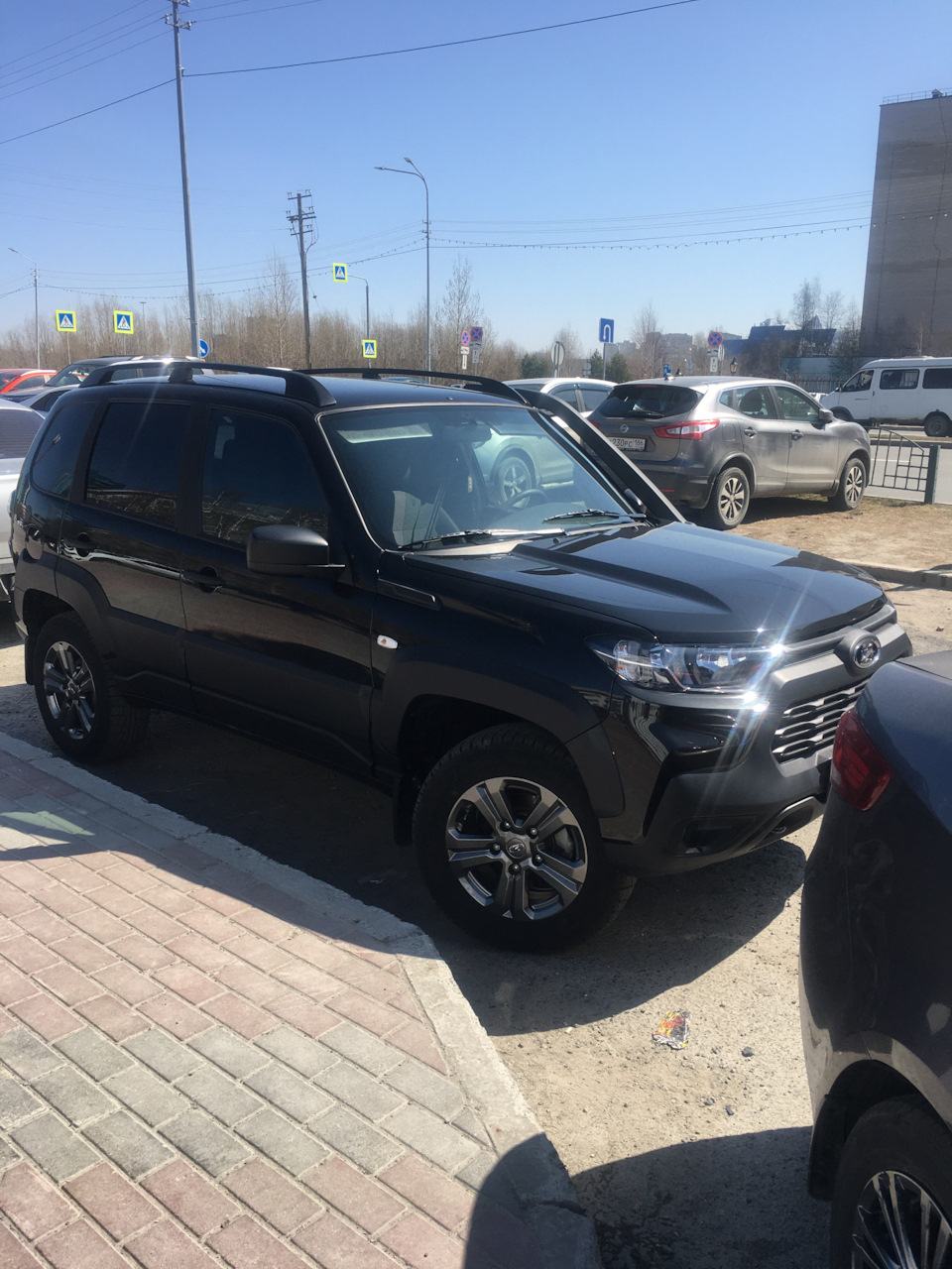 Тонировка — Lada Niva Travel, 1,7 л, 2023 года | стайлинг | DRIVE2