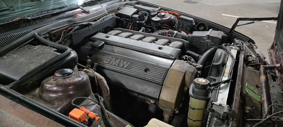 Фото в бортжурнале BMW 5 series (E34)