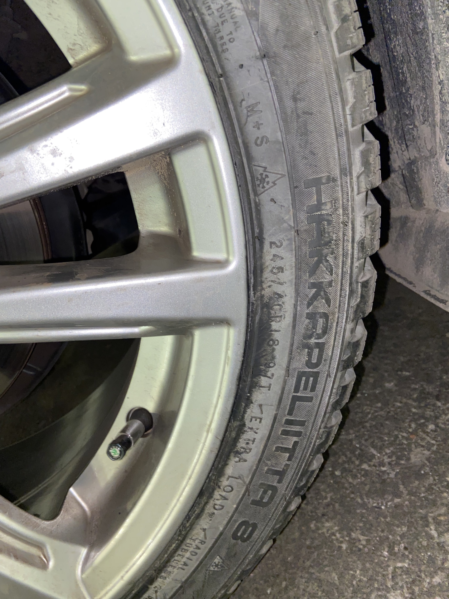 Сезонный шиномонтаж, прикатка шин — Skoda Octavia A8 Mk4, 1,4 л, 2020 ...