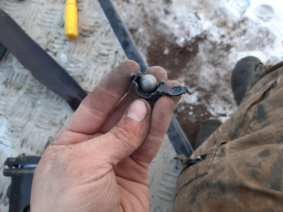 \"Ремонт\" задних ремней безопасности — УАЗ Pickup, 2,7 л, 2014 года ...