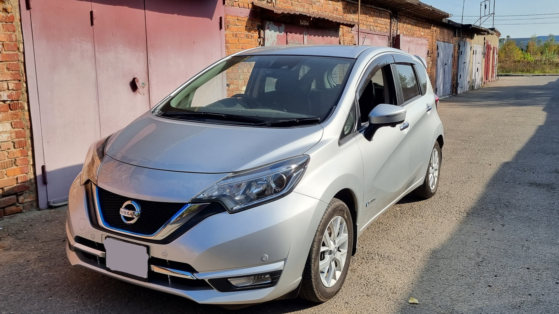 Nissan Note e-Power 1.2 гибридный 2018 | ENOT⚡ на DRIVE2