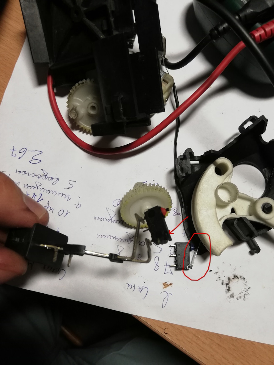 Дожим крышки багажника, нет реакции. Пофиксил. — Audi A6 Avant (C6), 3 ...