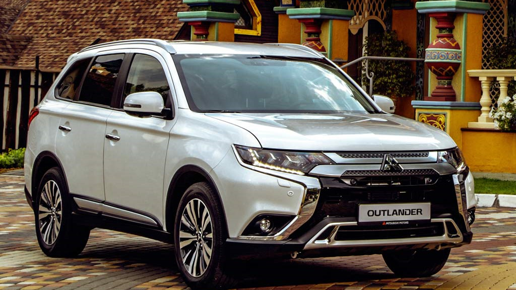 Аутлендер 2019 2.0. Mitsubishi Outlander 2021. Мицубиси Аутлендер 2020. Mitsubishi Outlander 3 2021. Новый Митсубиси Аутлендер 2020.