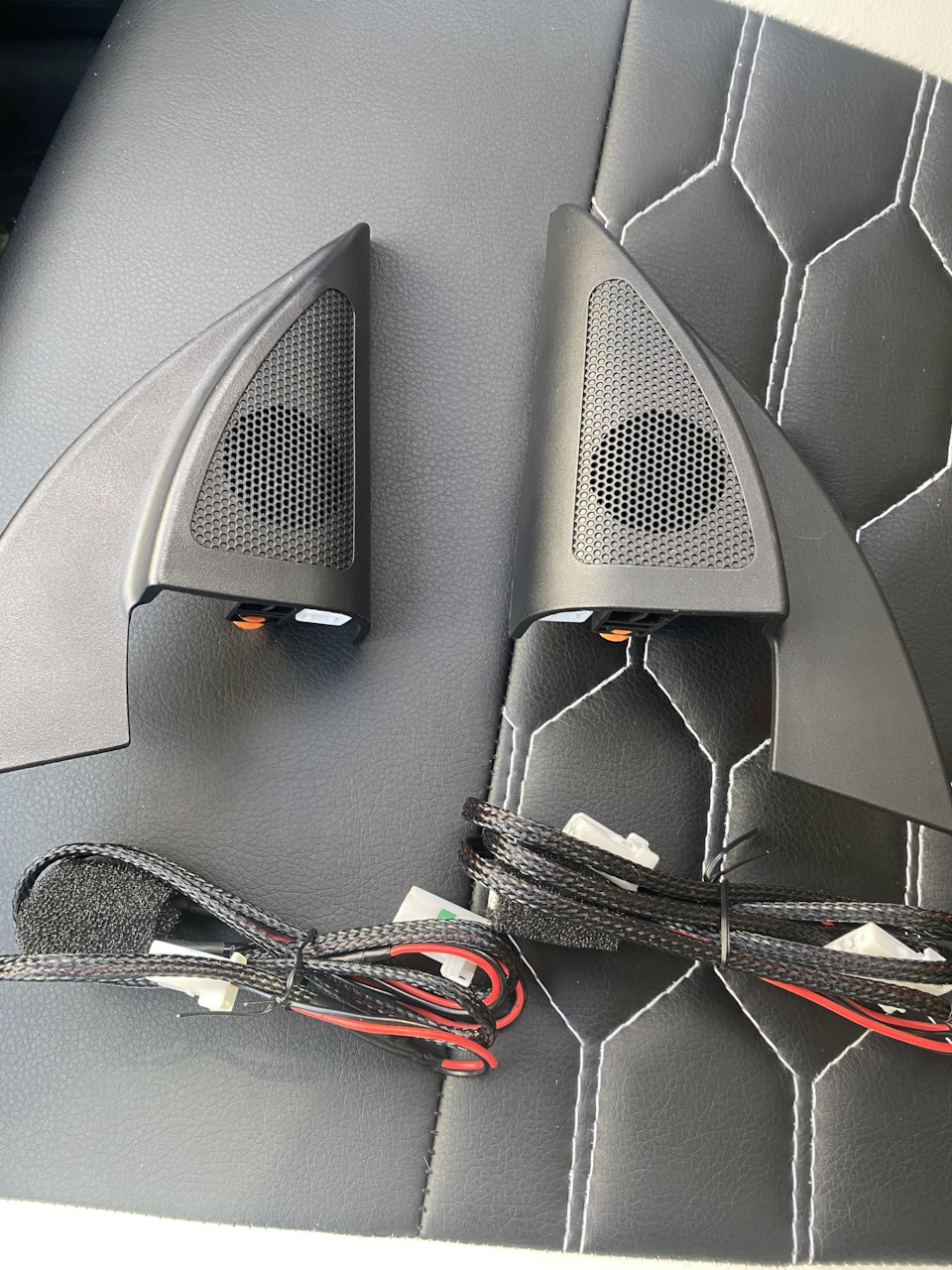 Динамики в уголки — KIA Rio (4G), 1,6 л, 2018 года | автозвук | DRIVE2