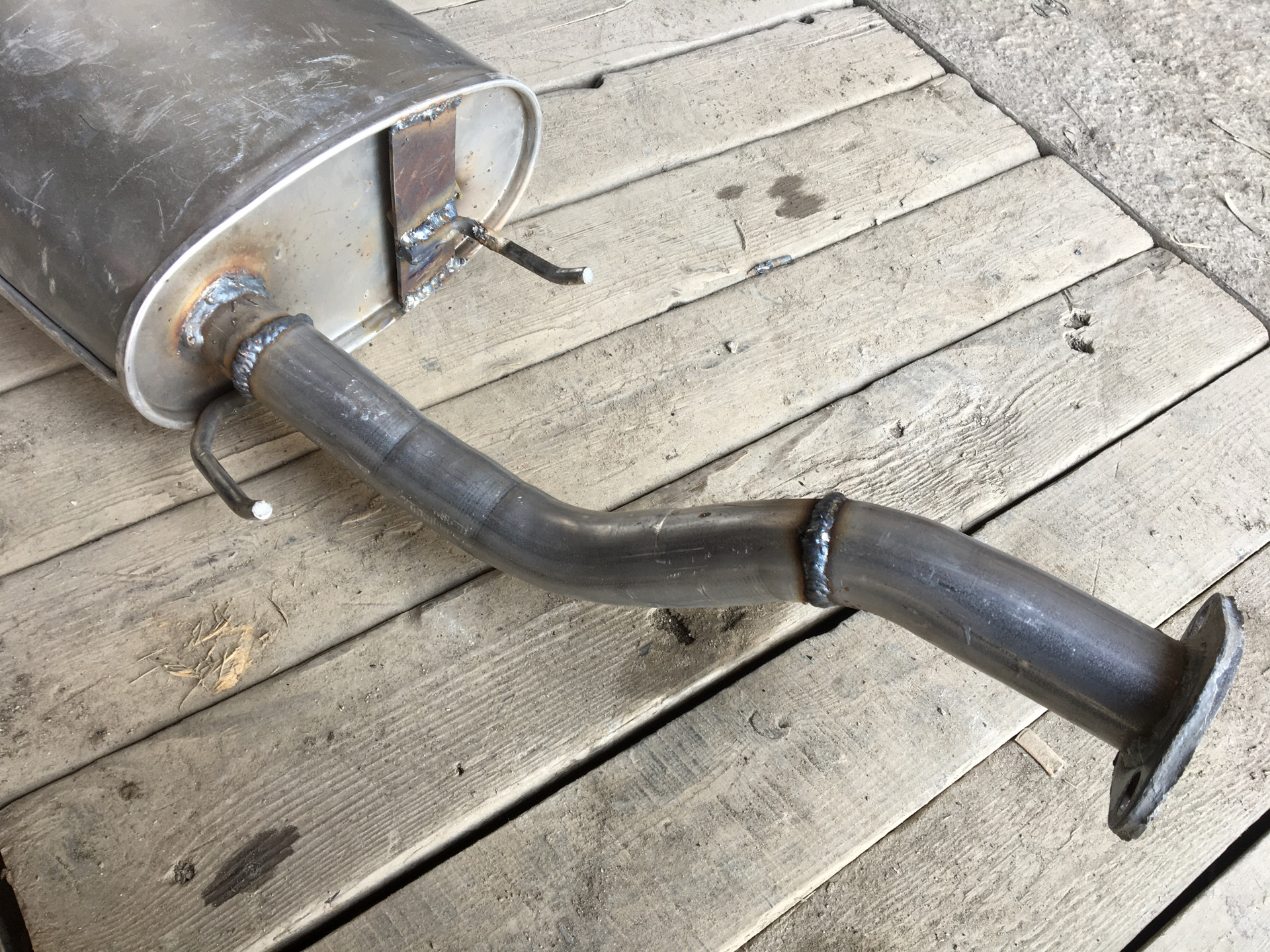 Самодельный глушитель из огнетушителя. Выхлопная ровер 200. Выхлопная система ровер 75 2. Rover 75 глушитель. Глушитель от ровера 75.