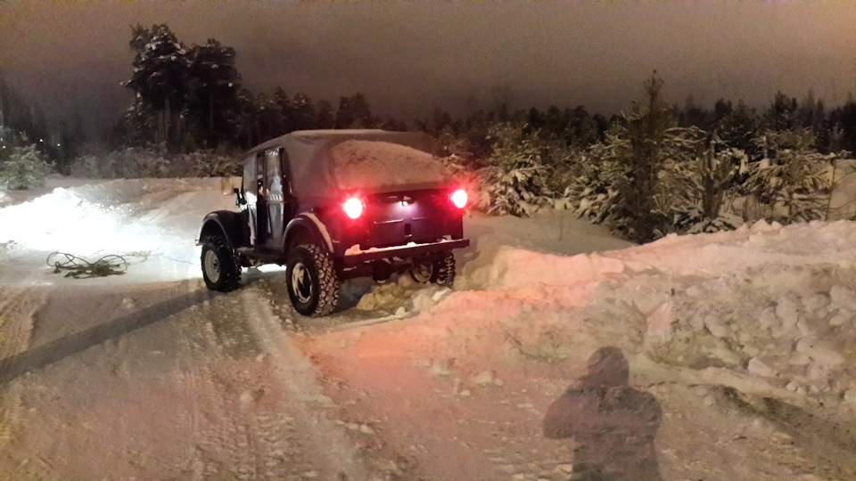 Надо ли сейчас клеить знак «Шипы» на авто? — Lada 4x4 5D, 1,7 л, 2013 ...