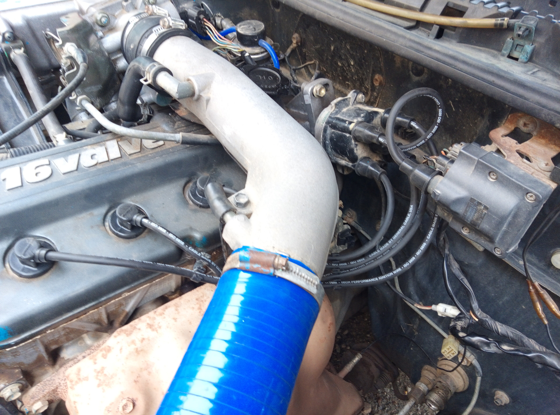 двигатель 21214 плавают обороты