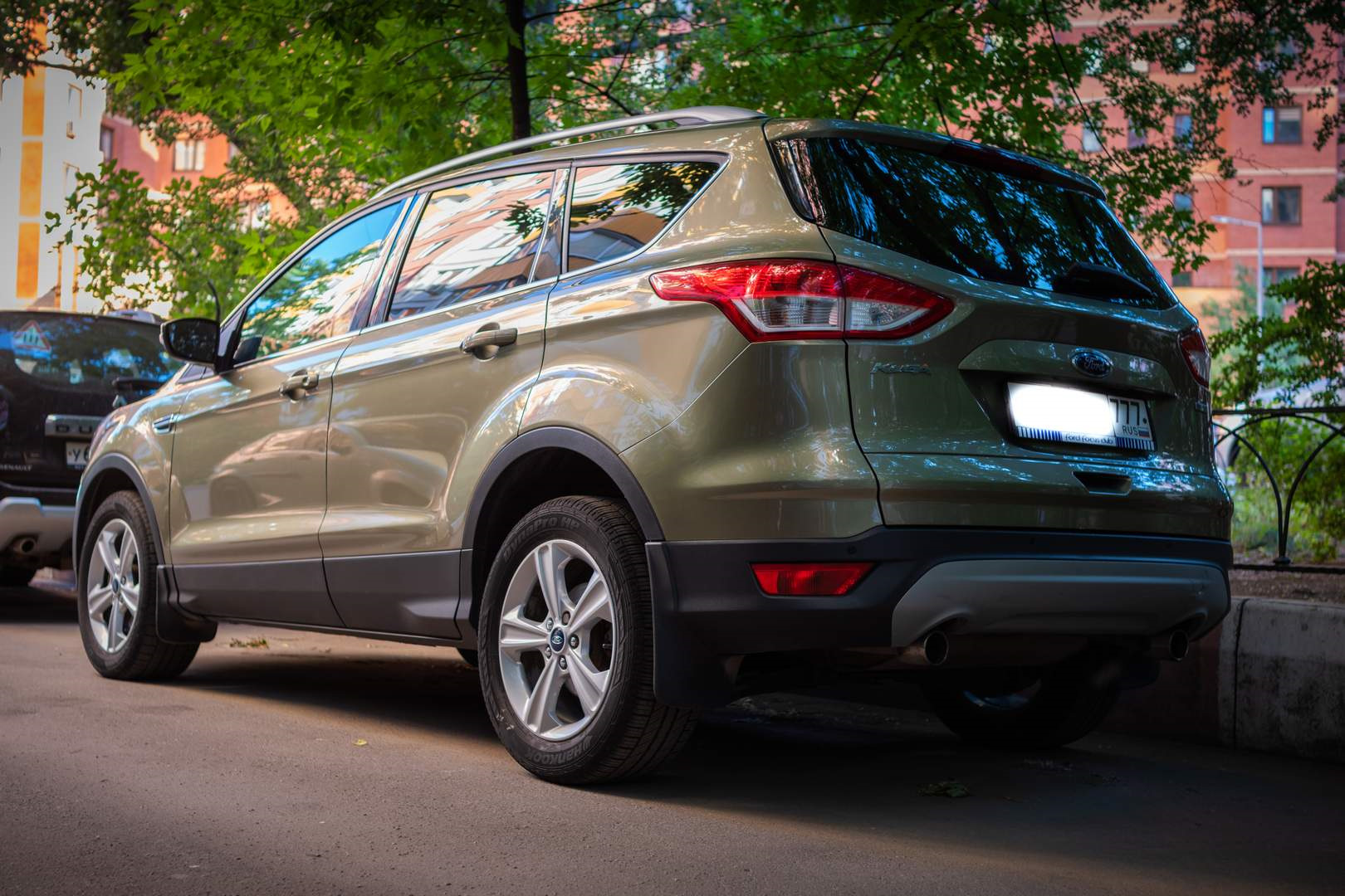 Форд куга 2 дизель. Ford Kuga 4wd. Ford Kuga 4. Ford Kuga зеленый. Форд Куга 1.6.