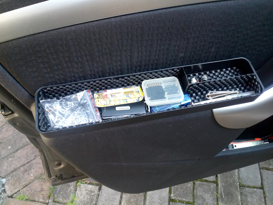 Подлокотник под левую руку — Nissan Terrano III, 2 л, 2017 года ...