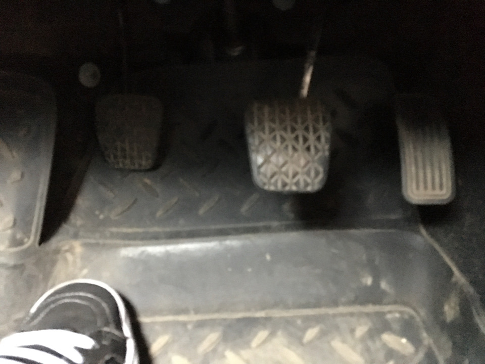 Лопнул шланг сцепления. [Вылечил] — Mazda 6 (1G), 1,8 л., 2006 года ...