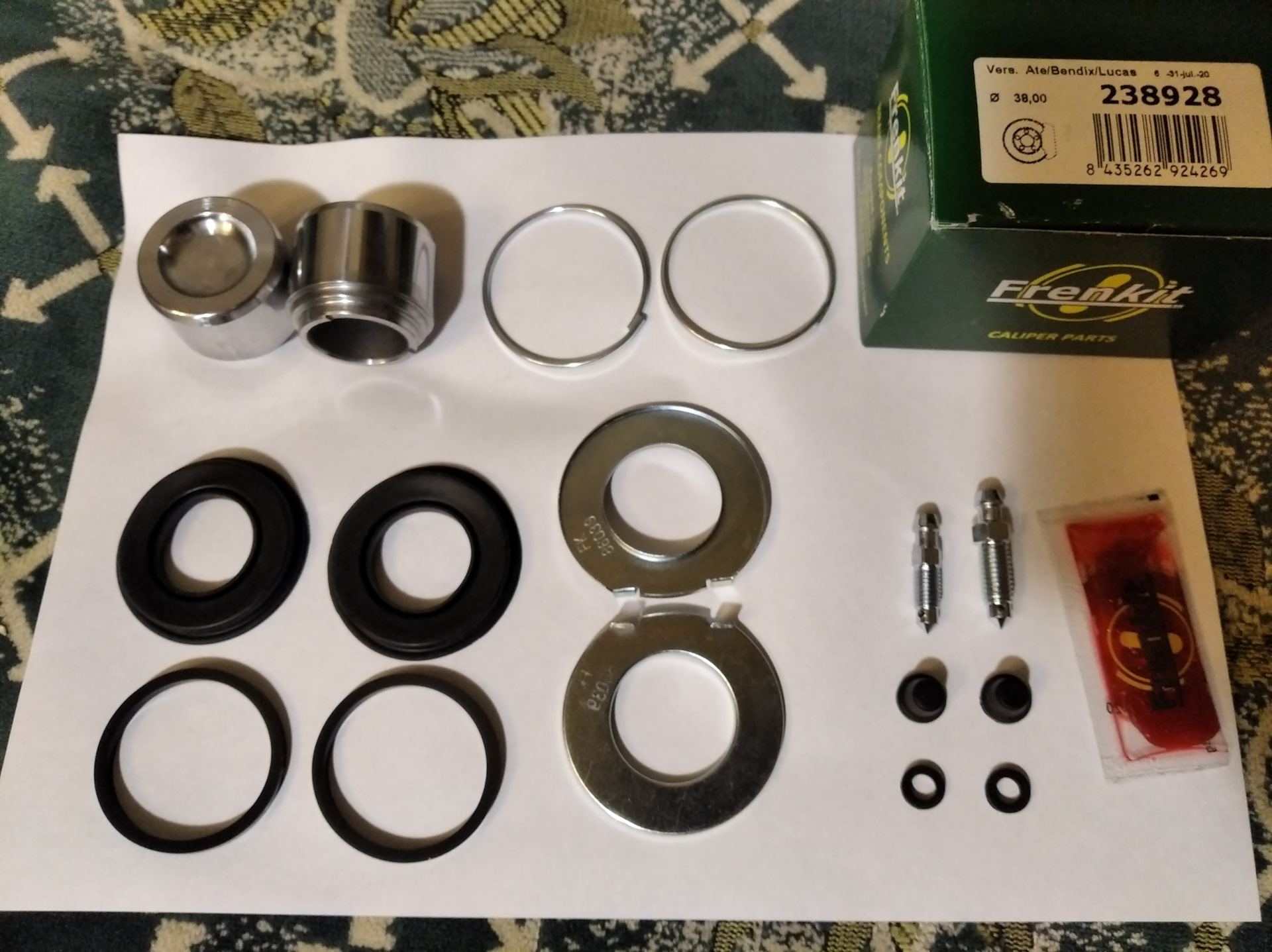 мерседес w124 ремкомплект заднего суппорта. ремкомплект тормозного суппорта мерседес 140. ремкомплект сальников суппорта мерседес w210. ремкомплект заднего тормозного суппорта мерседес w210. ремкомплект суппорта мерседес аксор 1840.