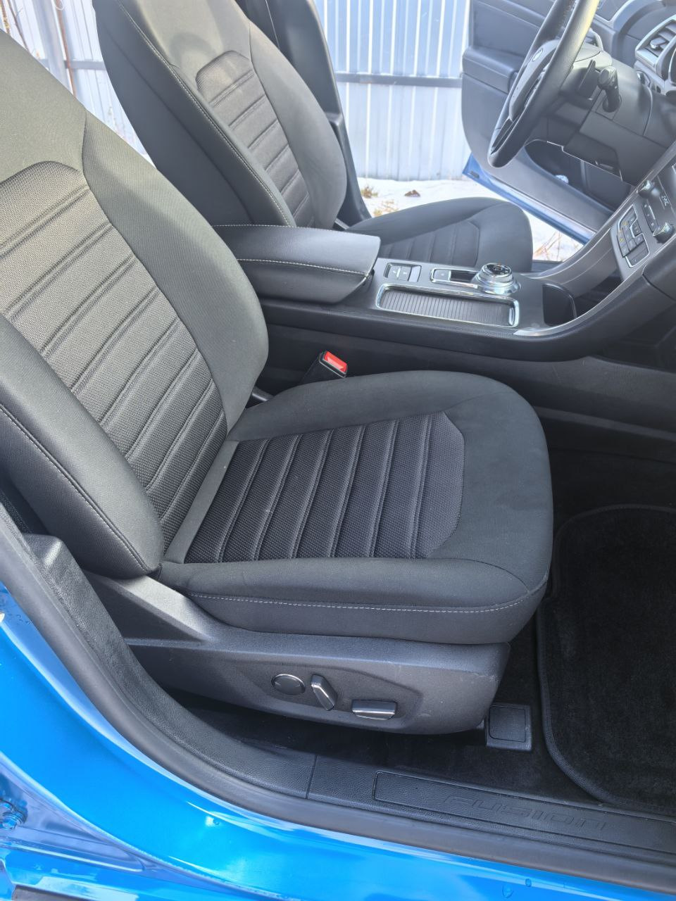 Красота — Ford Fusion (America) (2G)