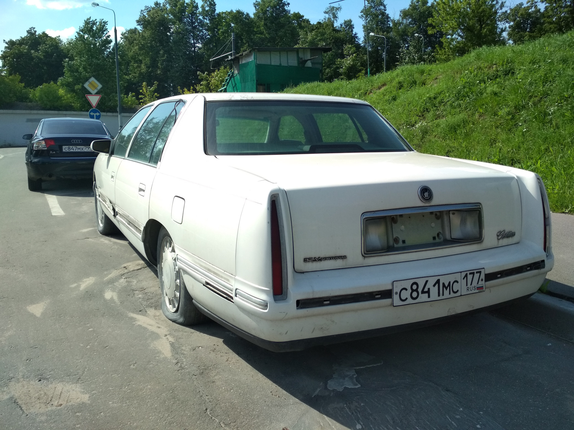 Cadillac DeVille, Москва — Сообщество «Брошенные Машины» на DRIVE2