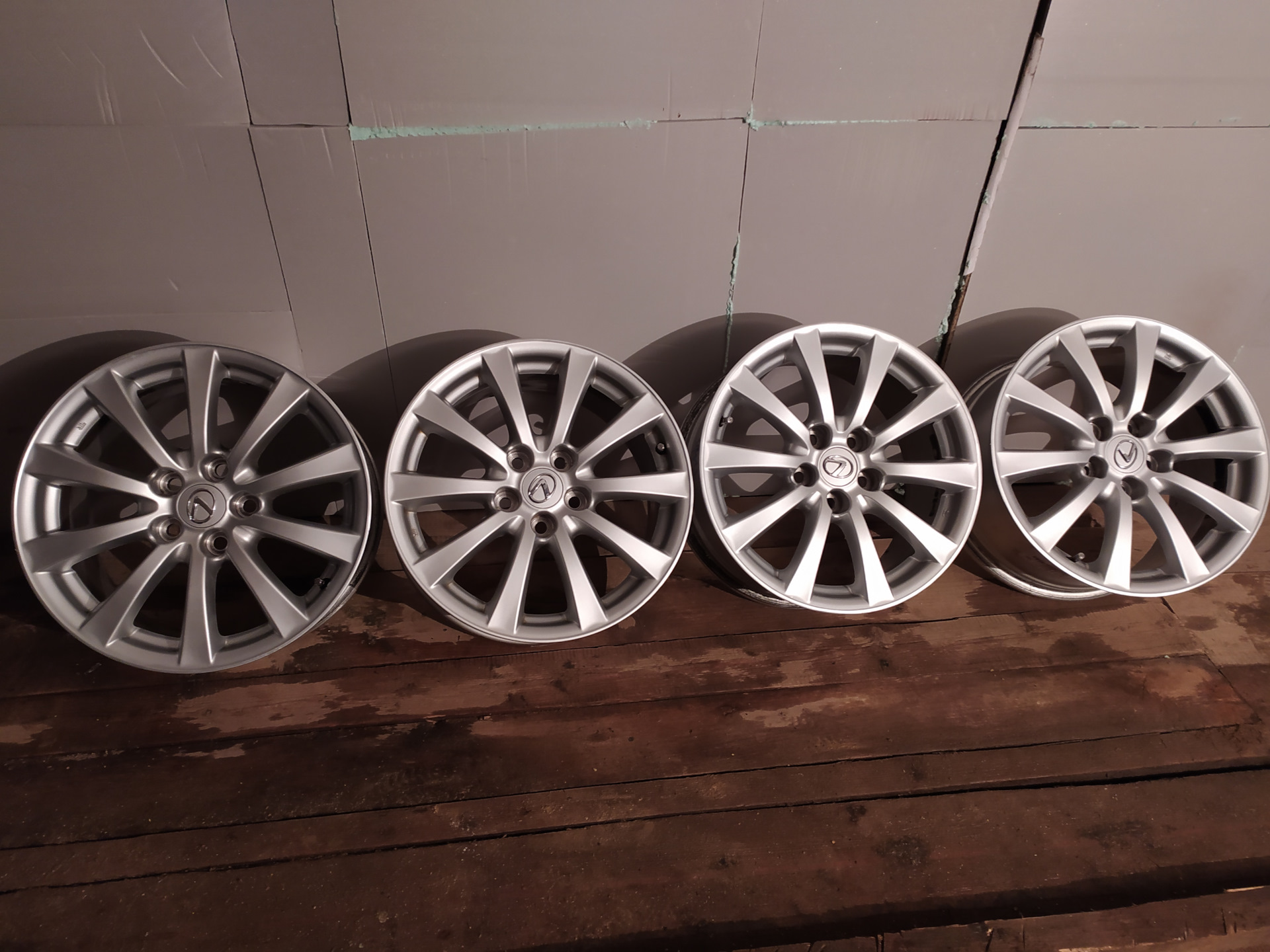 Диски от Лексус — Toyota Corolla (140/150), 1,6 л, 2008 года | колёсные ...