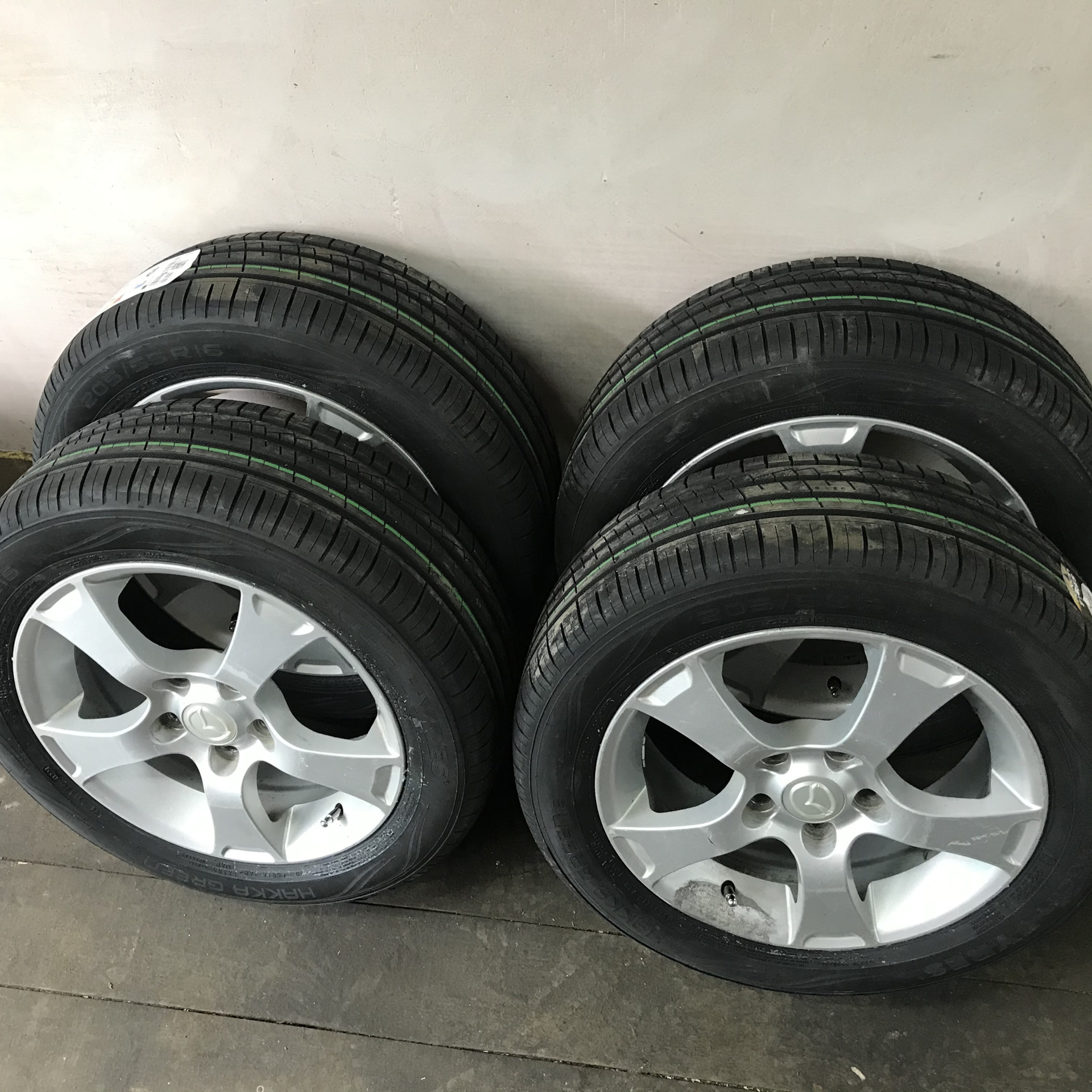 Hakka green 3 205. Nokian Hakka Green 3 205/55 r16. 205/55 R16 на Мазда 3. 205/55r16 Мазда. 195/55 R16 лето на гранту.