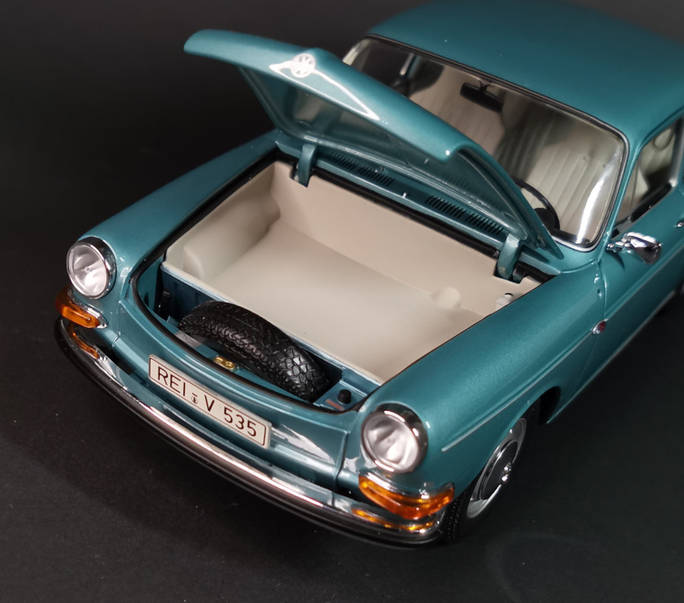 Volkswagen 1600 TL 1970 №051021 1/18 by Minichamps — DRIVE2
