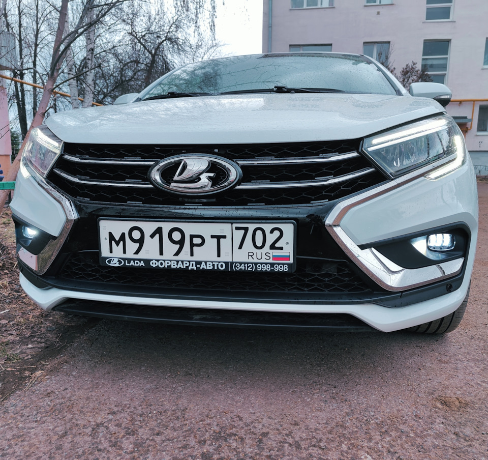 ПТФ, Волга-сигналы, передний парктроник. Часть 3 — Lada Vesta (NG), 1,6 ...