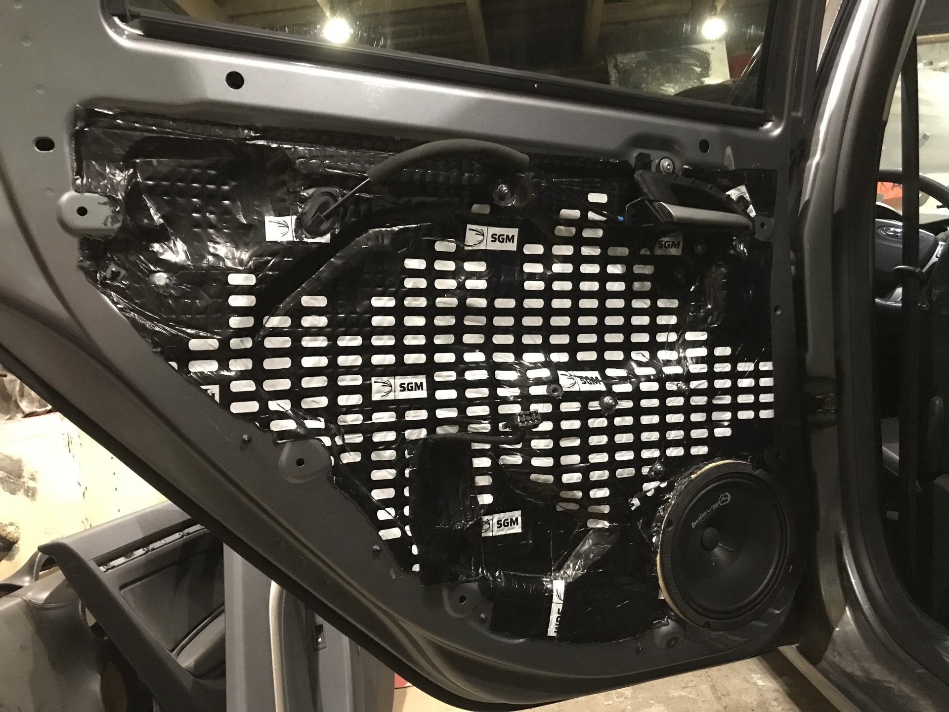 Дверная карта веста автозвук