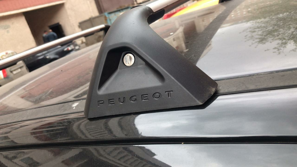 Рейлинги на крышу — Peugeot 308 (1G), 1,6 л, 2011 года | стайлинг | DRIVE2