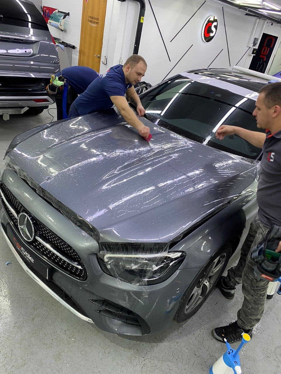 Тонировка и бронь фар, капота и перед панорамой! — Mercedes-Benz E-class  (W213), 2 л, 2022 года | стайлинг | DRIVE2