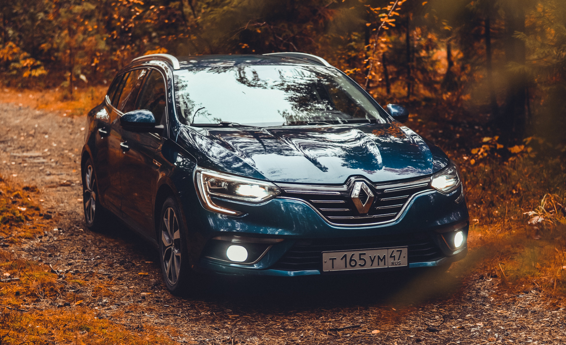 Рено меган крым. Renault Megane 4 едет.