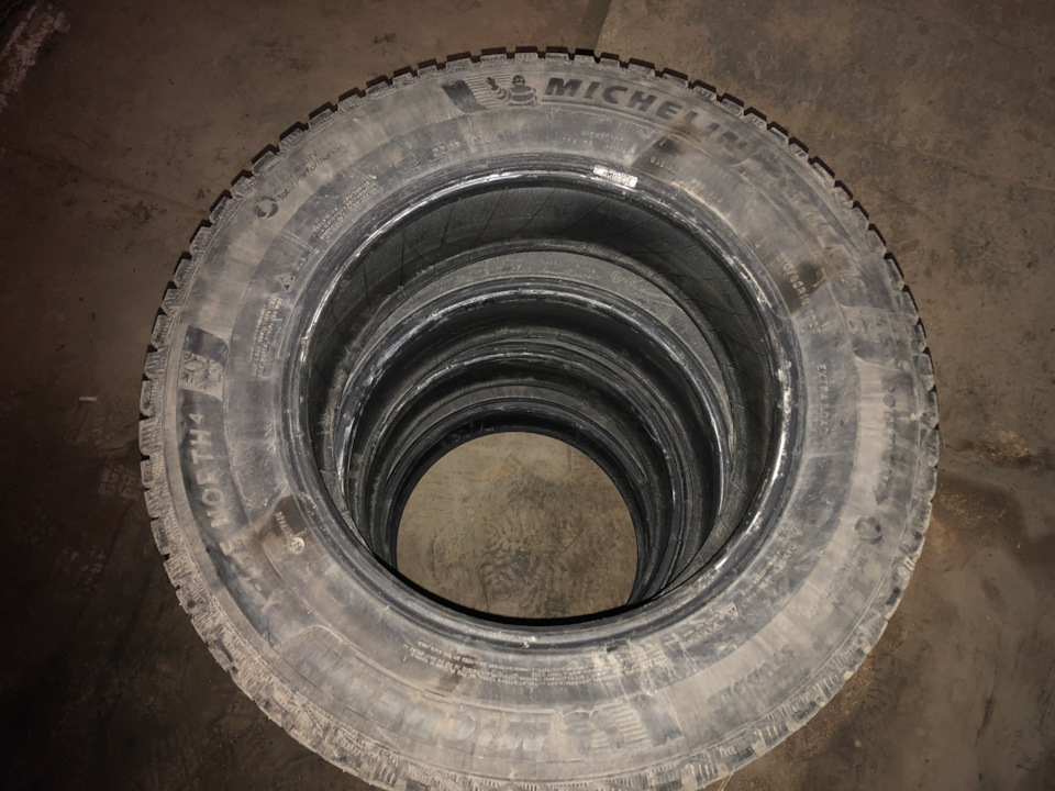Шины зимние шипованные Michelin 215/65 R16 на KIA Sportage (2G ...
