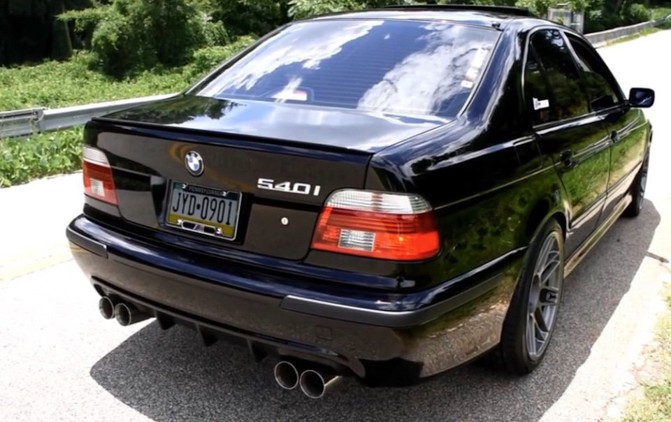 Зазор между бампером и капотом — Renault Megane II, 1,6 л., 2007 года ...