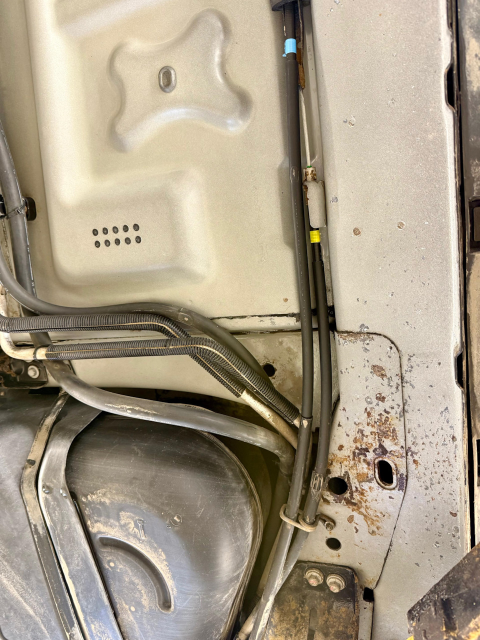 Фото в бортжурнале Ford Explorer (5G)