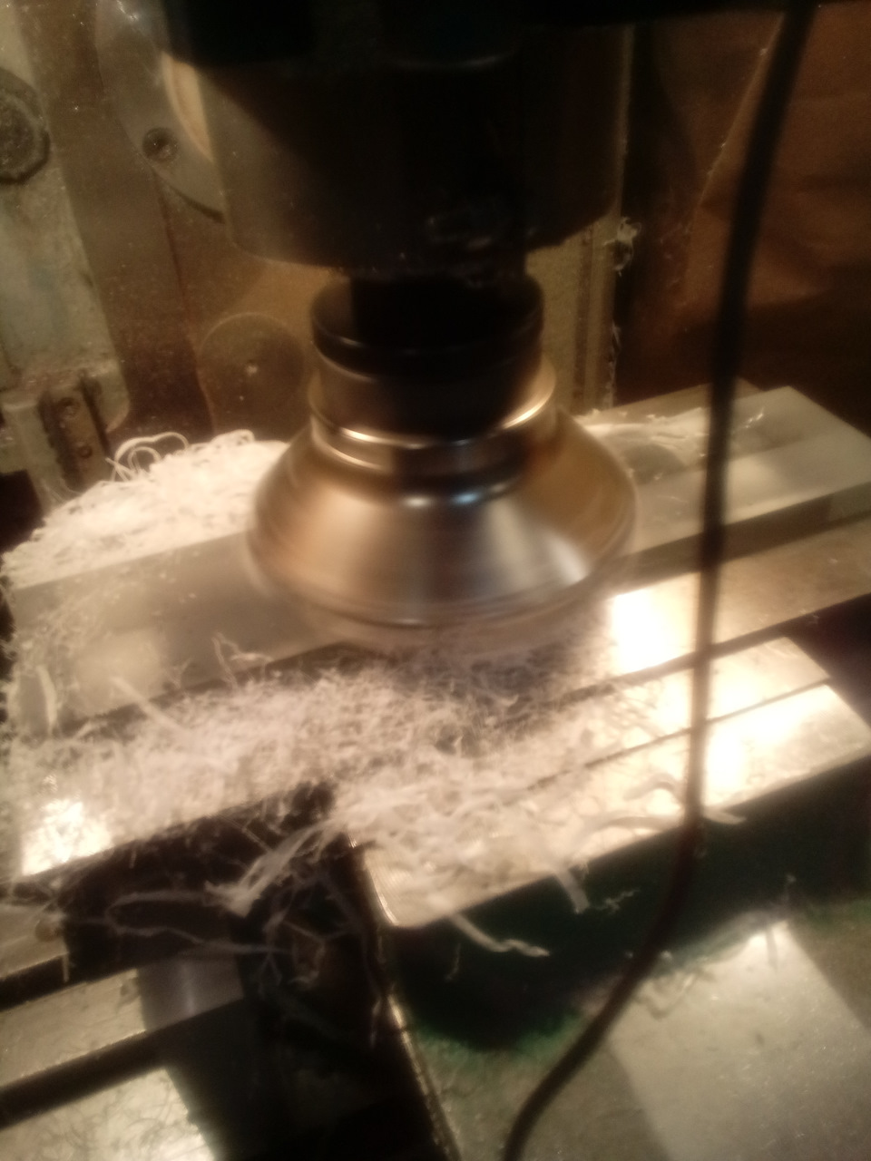 Фрезеруую оргстекло — Lada 2120 Надежда