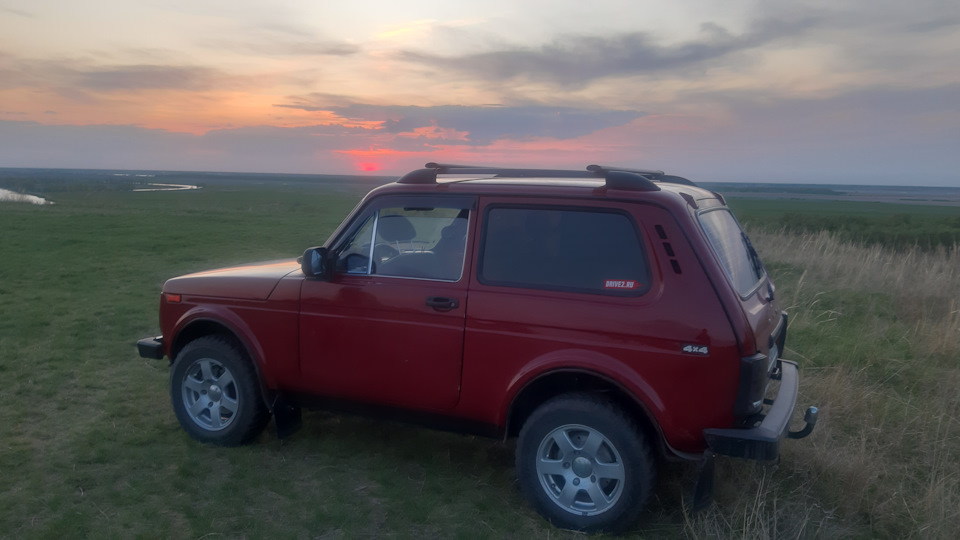 Установка крепления для велосипеда на крышу автомобиля туле