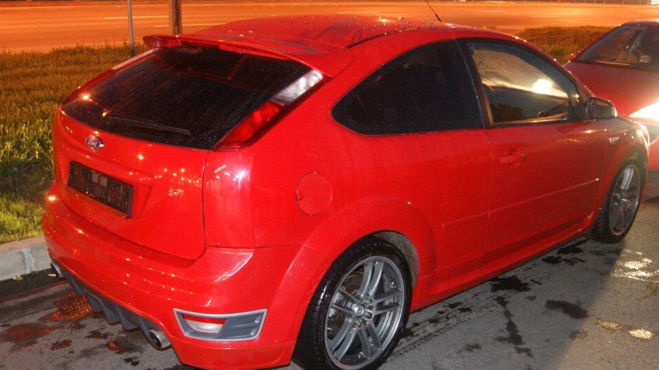 Ford Focus II ST 2.5 бензиновый 2007 на DRIVE2