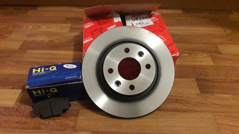 Передний тормозной диск для логан 2 производитель. Замена дисков рено логан 1. Замена дисков рено логан 1. Замена дисков рено логан 1. Тормозные диски и колодки.