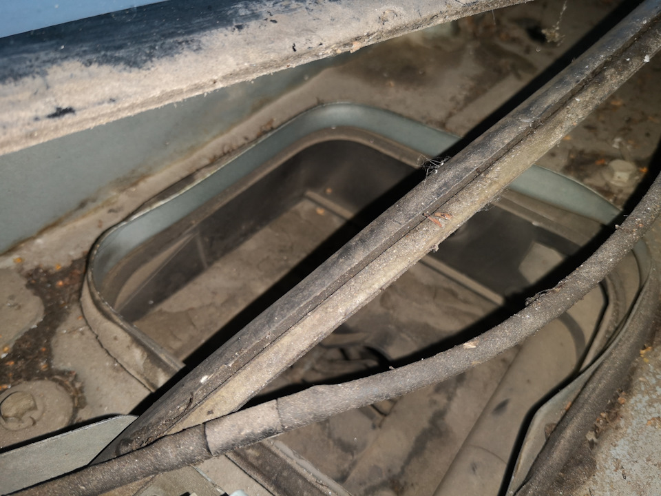 Потеют стекла в салоне — Renault Safrane, 2 л, 1997 года | своими ...